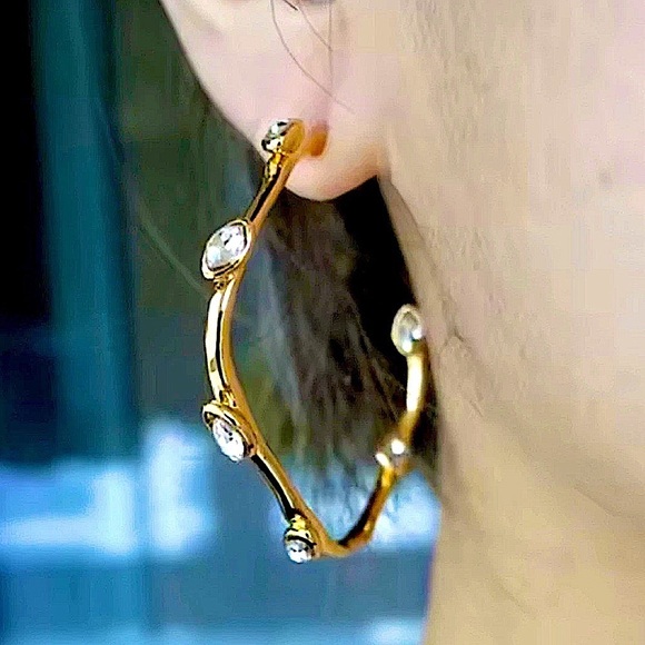 ALEXIS BITTAR Navette Crystal Post Hoop Earrings in Gold - Picture 4 of 9